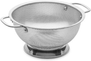 Bellemain 3 Qt Metal Colander with Handle